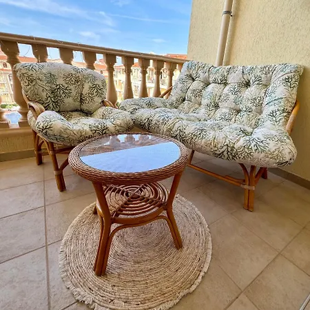 Apartment Nancy Sea Escape - Pool & Sea View
