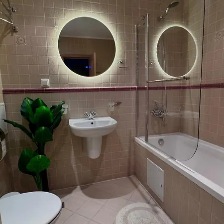 Nancy Sea View Apartment