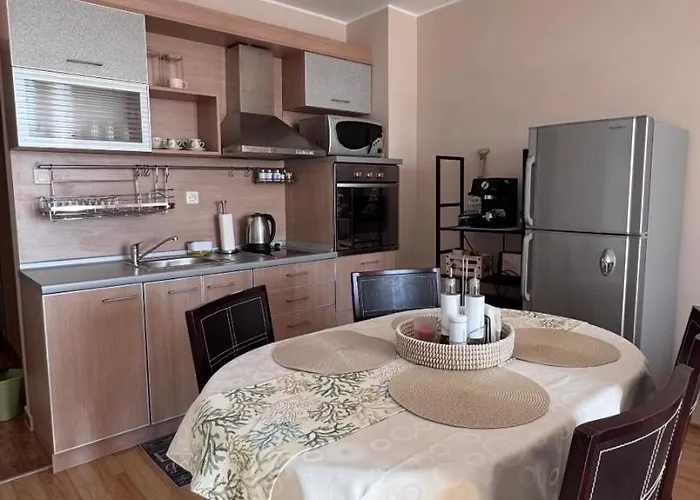 Апартамент Nancy Sea View *