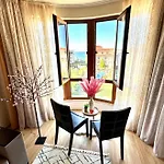 דירה Nancy Sea Escape - Pool & Sea View סבטי ולאס