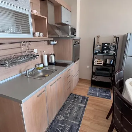 Nancy Sea View شقة سفيتي فلاس